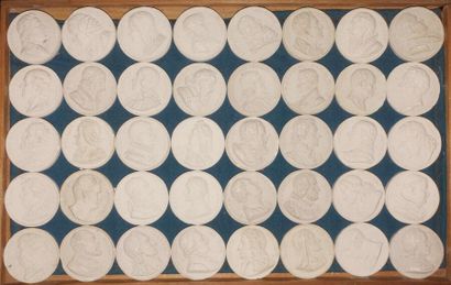 Collection de 394 médailles circulaires unifaces...