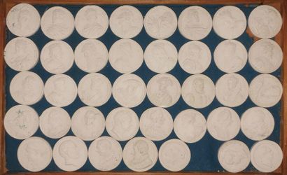 Collection de 394 médailles circulaires unifaces...