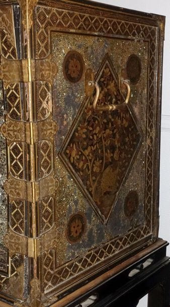 JAPON, dans le goût Namban - XIXe siècle.
Cabinet...