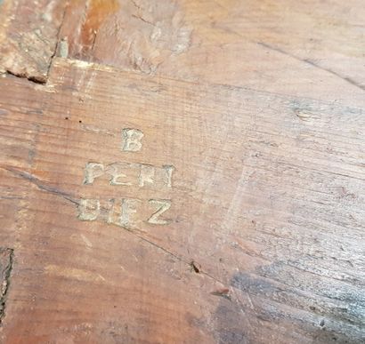 Commode en bois de prunier, mouvementée en...