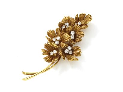 BOUCHERON PARIS
Broche clip en or 750 et...