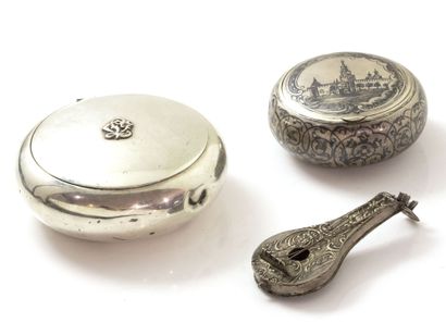 Lot en argent 875 millièmes (84 zolotniki)...