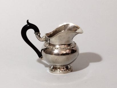 Pot à lait en argent. Paris, Jean-François...