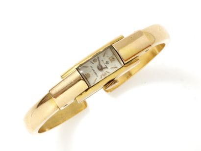 SIGMA
Montre bracelet de dame en or 750 millièmes,...