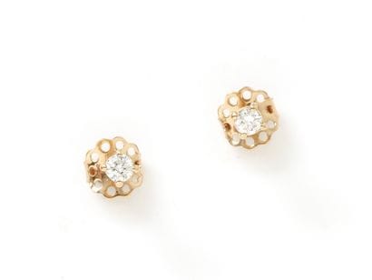 Paire de clous d'oreilles en or 750 millièmes...