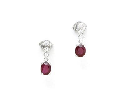 Paire de pendants d'oreilles en or gris 750...