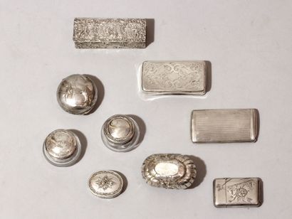 Neuf boites (lot) en argent. Paris, ap. 1838...