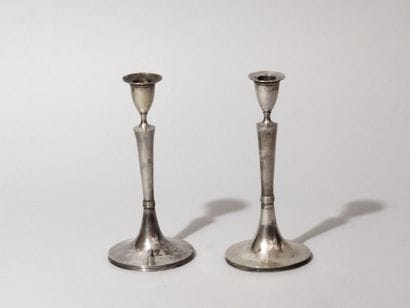 Paire de flambeaux en argent. Autriche, 1804....