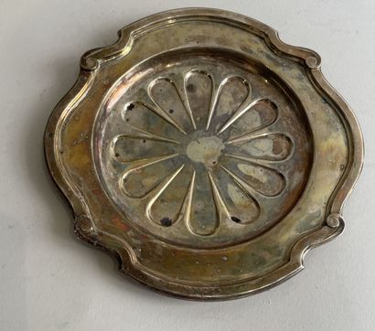 G.KELLER
Silver (925 thousandths) scalloped...