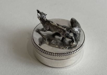SMALL round silver TOOTH BOX ( 925 thousandths)...