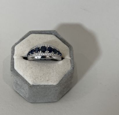 HALF-ALLIANCE in 18K (750 thousandths) white...