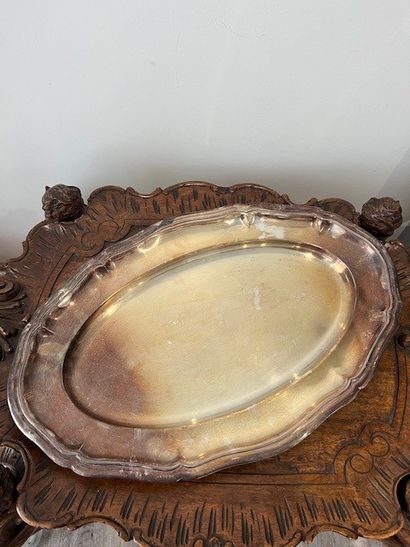 Set of THREE silver-plated dishes with scalloped...