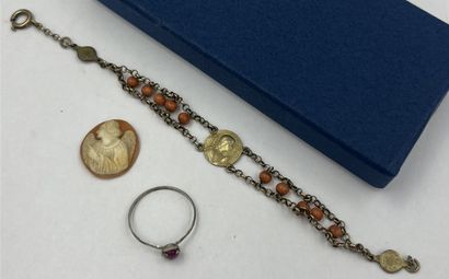 Lot including :
CAMEE featuring an angel
metal...