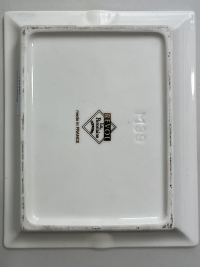 Porcelain ASHTRAY with RUINART advertising...