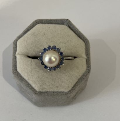 14K (585 thousandths) white gold RING set...