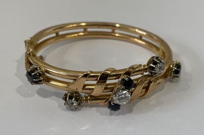 BRACELET, two rows, in 18K (750 thousandths)...