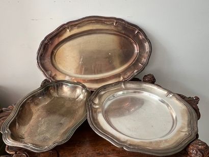 Set of THREE silver-plated dishes with scalloped...