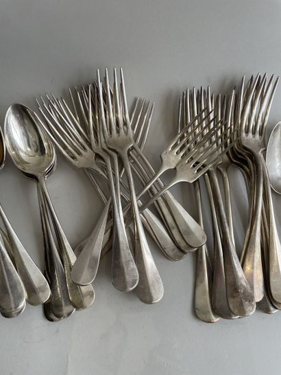 BOULENGER
silver-plated cutlery set comprising:...