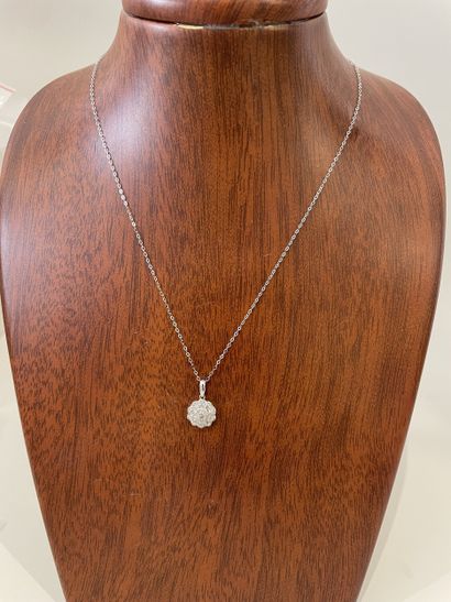 COLLAR in 18K white gold (750 thousandths)...