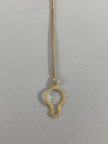 MURAT PARIS
CRAVATE PINGLE and chain in gilt...