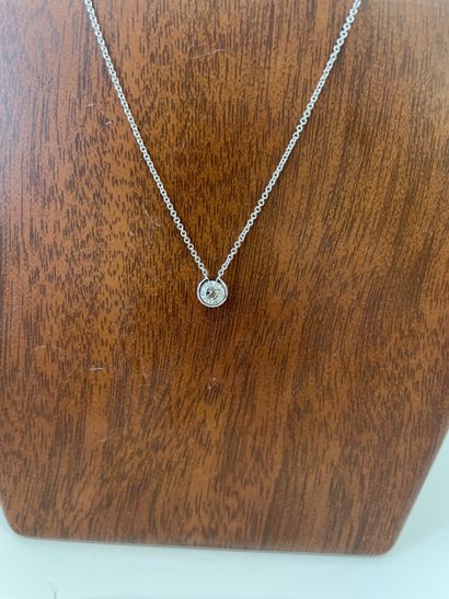COLLAR in 18K (750 thousandths) white gold...