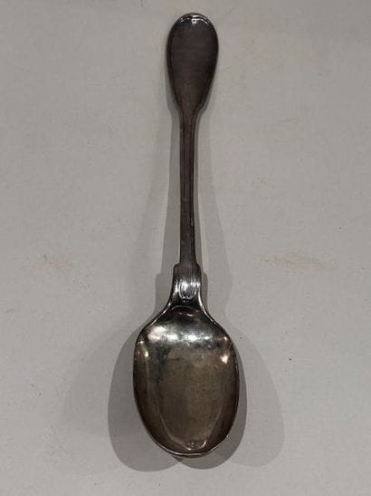 Stew spoon in silver, threaded pattern. Figured.
Province,...