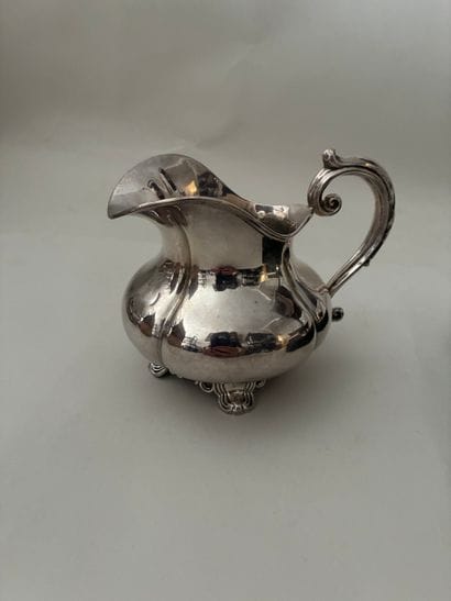 Hugo
Silver milk jug 1st title 950‰, with...