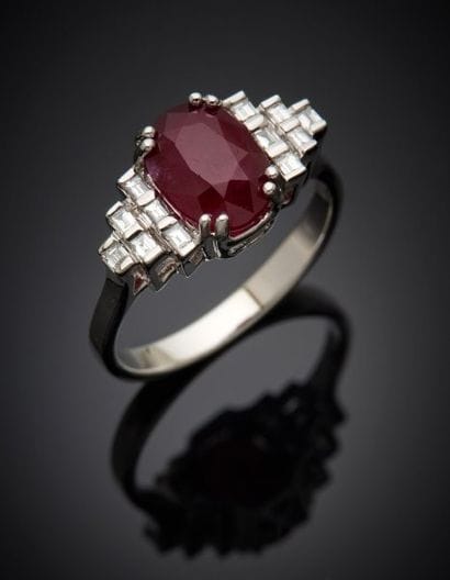 Ring in 18K white gold 750‰, set with an...