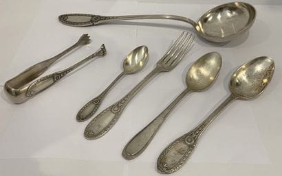 APOLLO
SET OF silver-plated cutlery decorated...