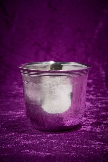 Silver timbale, curon, set on the bottom,...
