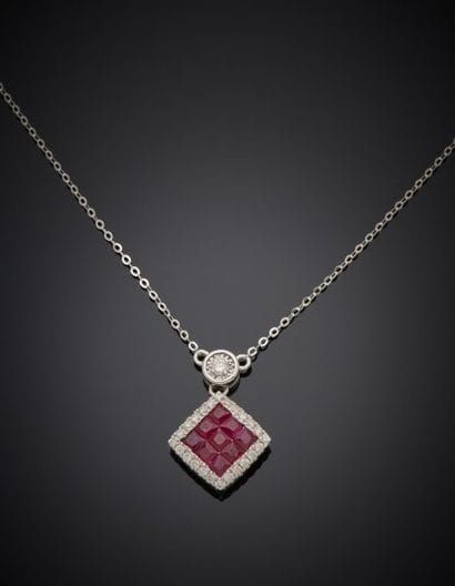 Necklace in 18K white gold 750‰, adorned...