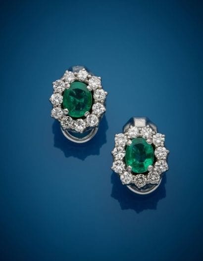 Pair of 18K white gold 750‰ oval-shaped ear...