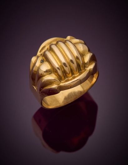 Chevalière in 18K yellow gold 750‰, with...