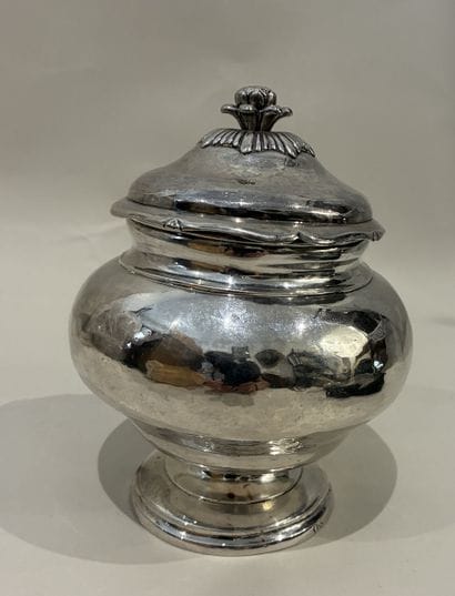 Silver sugar bowl, round form, the plain...