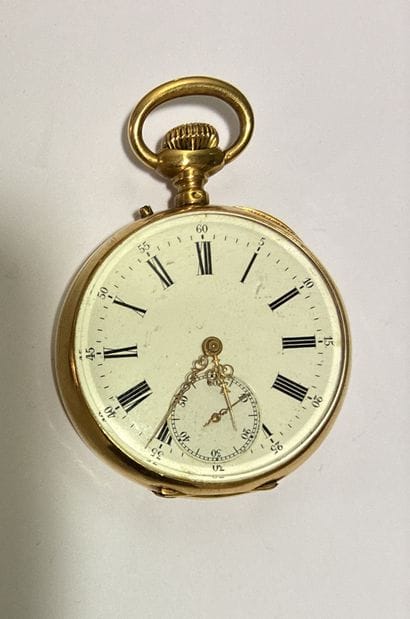 18K yellow gold 750‰ round-shaped gousset...