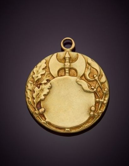 Ernest Guilbert (1848-1920)
Medal in 18K...