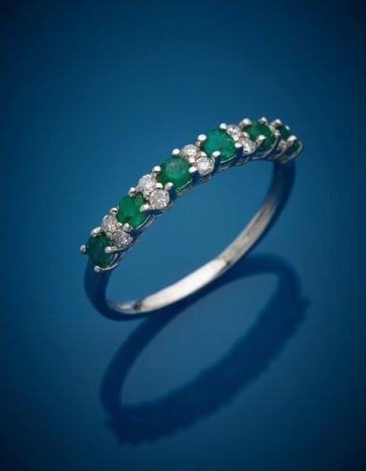 Half wedding band in 18K white gold 750‰,...