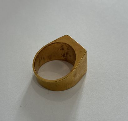 CHEVALIERE in 18K (750 thousandths) yellow...