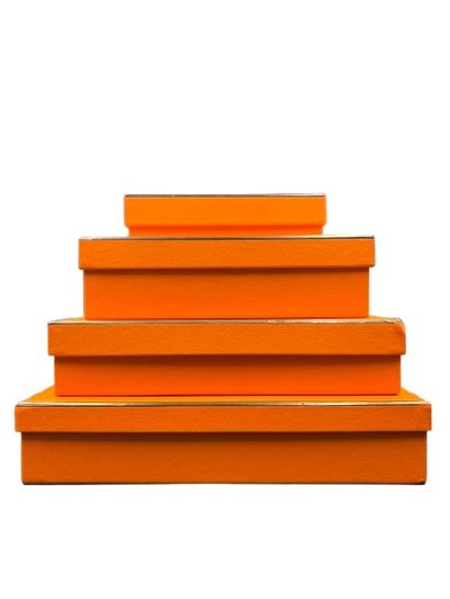FOUR BOXES by HERMES - Paris
one 7.5 cm 22,...