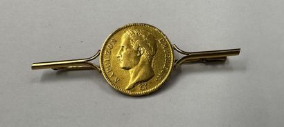 18K yellow gold (750 thousandths) brooch...