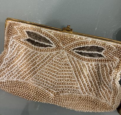 LOT OF ANCIENT EVENING BAGS including: 
vintage...