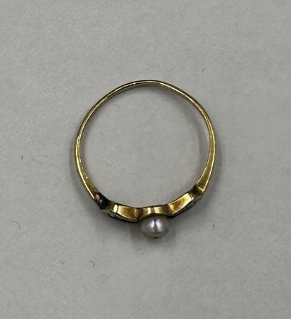 RING in 18K ( 750 thousandths) gold with...