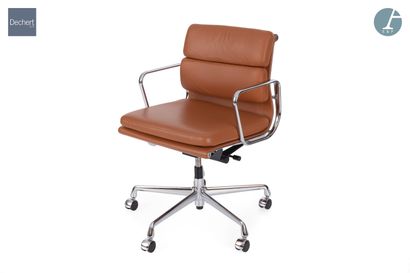 Charles and Ray EAMES Designers (1907-1978/1912-1988)...