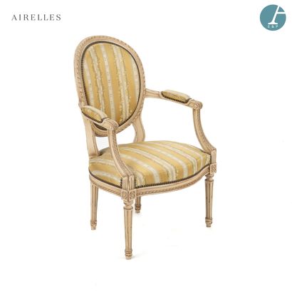 En provenance de la Bastide de Gordes
Fauteuil...