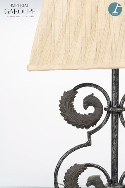 En provenance de l'Imperial Garoupe - Réception

Lampe...