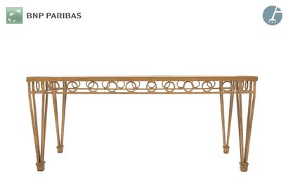 TRAVAIL MODERNE NEOCLASSIQUE
Table basse...