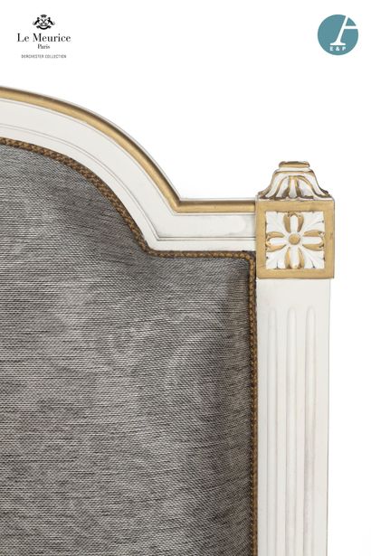 En provenance de l'Hôtel Le Meurice.
Tête...