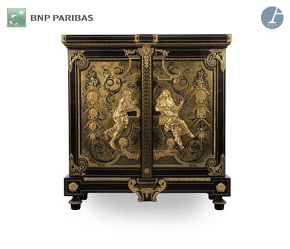 Bas d'armoire d'après les armoires à médailles...