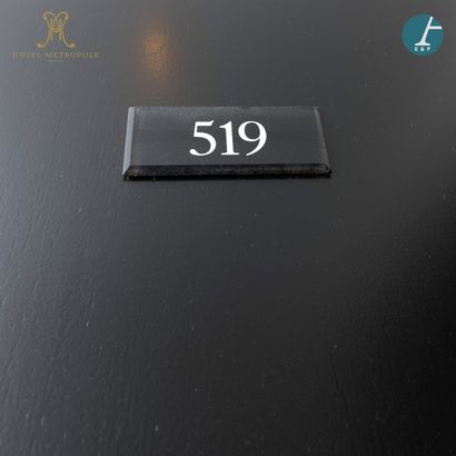 En provenance de l'Hôtel Métropole (Bruxelles)...