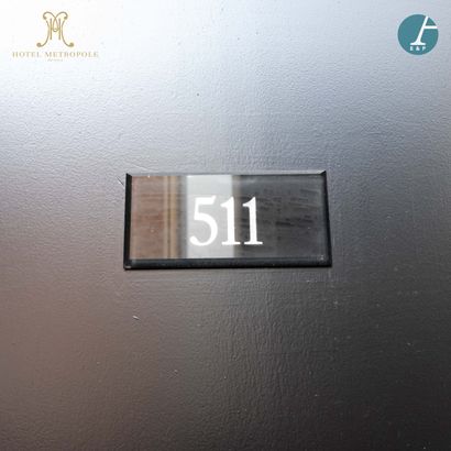 En provenance de l'Hôtel Métropole (Bruxelles)...